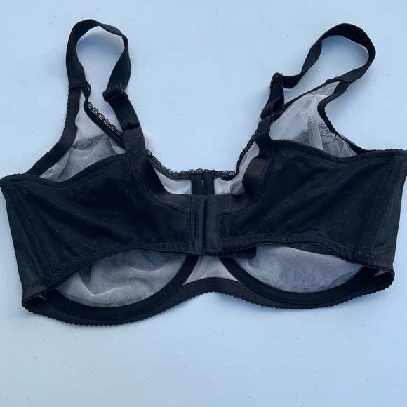 Wacoal Black Lace Underwire Bra - Picture 2 of 4